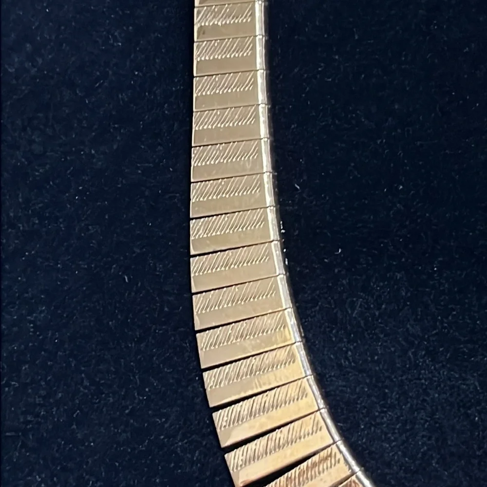 NAPIER :: NECKLACE - Picture 2 of 7